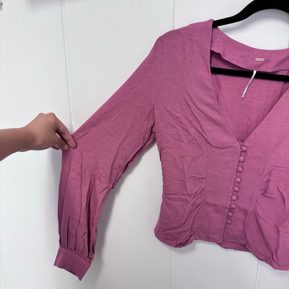 Free People Maise Shirred-Detail Top in Rose XS - Picture 5 of 8